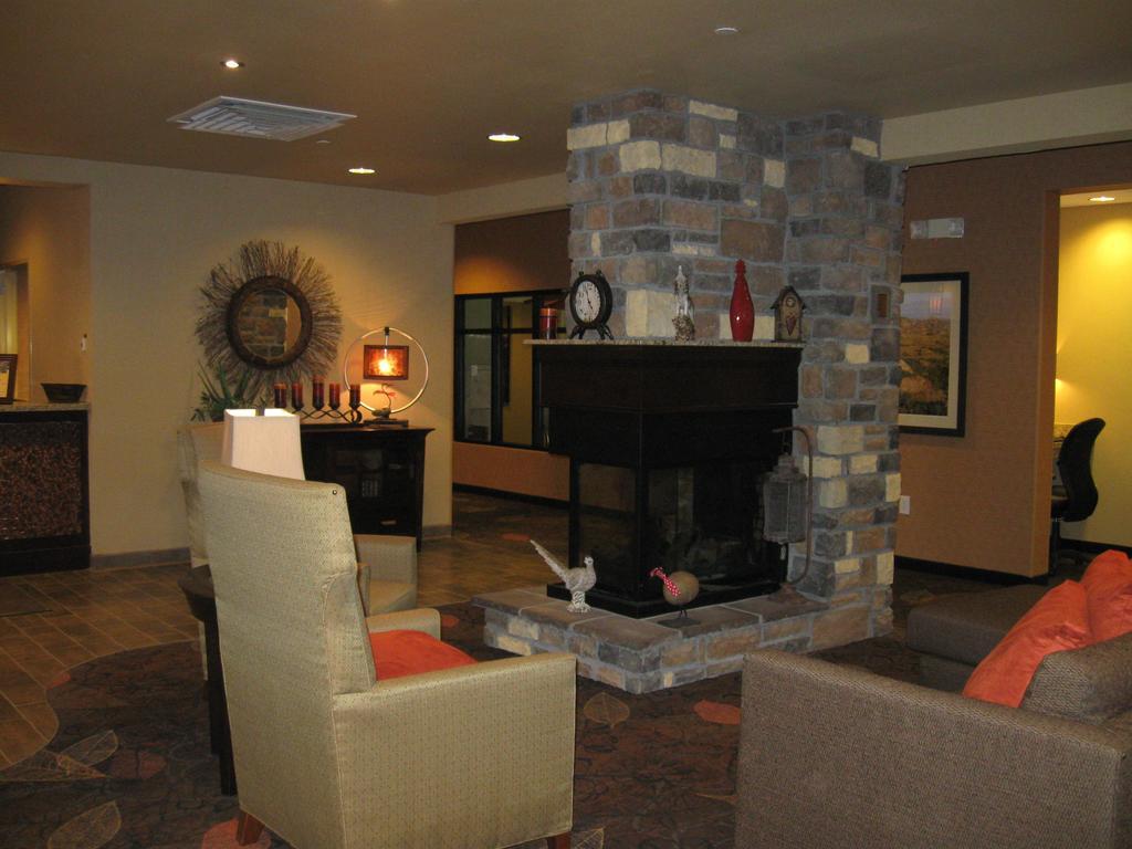 Little Missouri Inn & Suites New Town المظهر الخارجي الصورة
