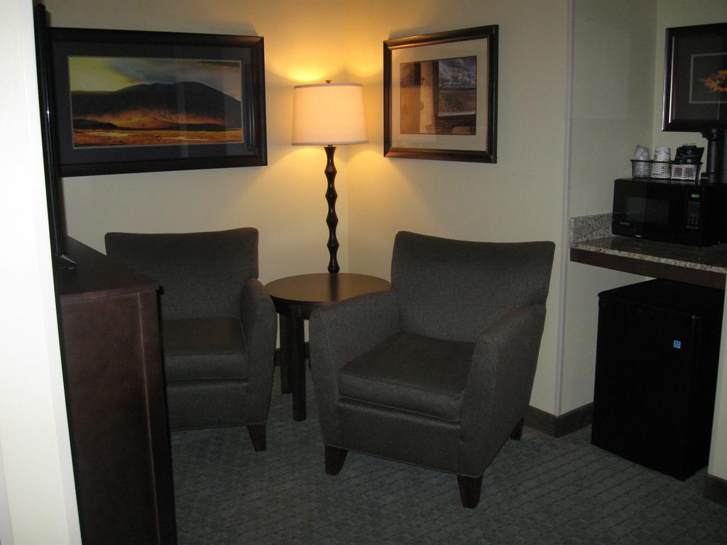 Little Missouri Inn & Suites New Town المظهر الخارجي الصورة