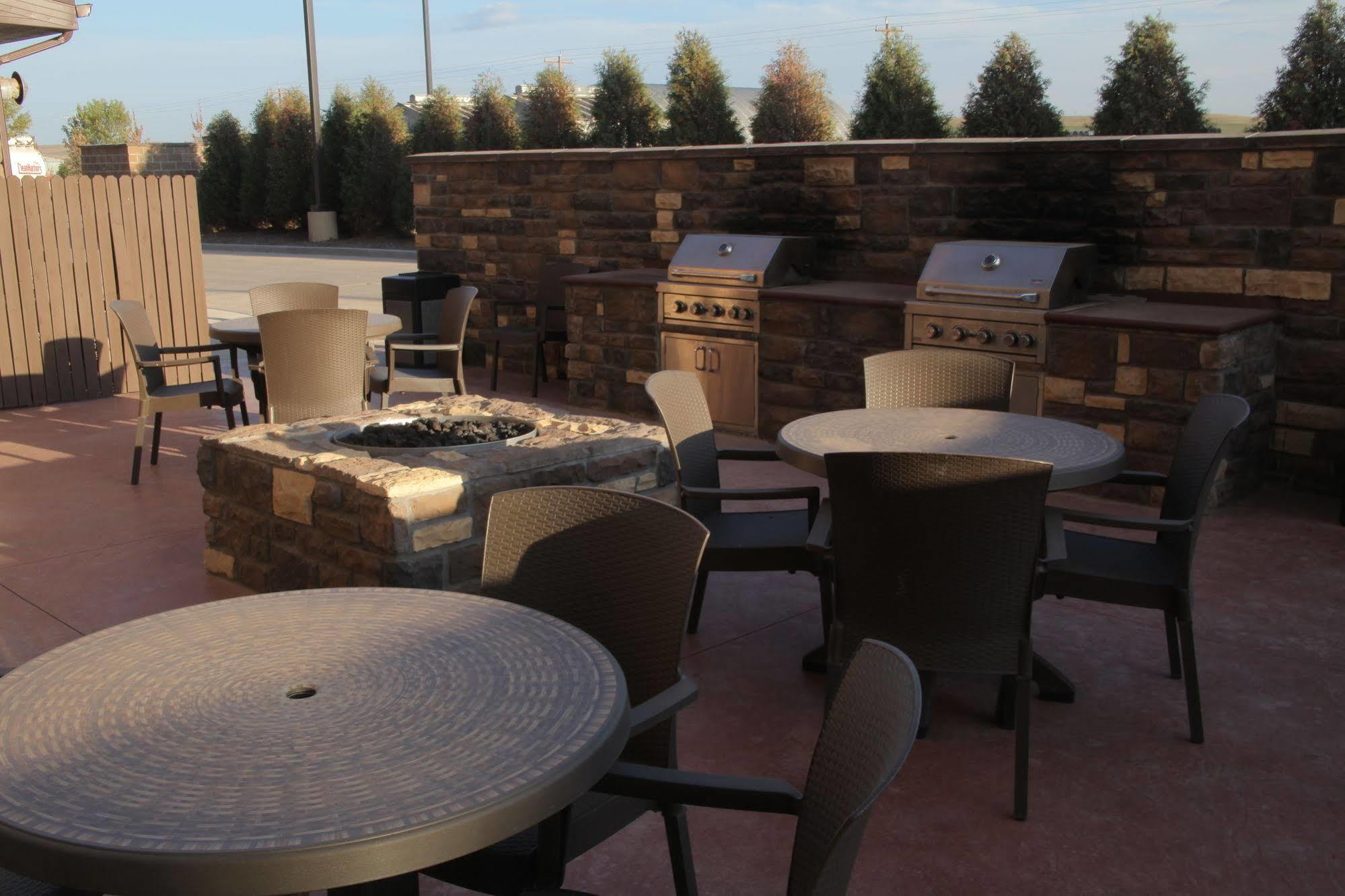 Little Missouri Inn & Suites New Town المظهر الخارجي الصورة